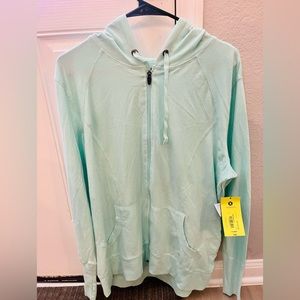 NWT XERSION Sweater